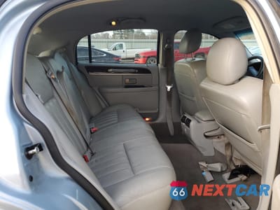 Zdjęcie 11 z 14 samochodu: 2006 LINCOLN TOWN CAR SIGNATURE VIN:1LNHM81V06Y614309 - miniatura
