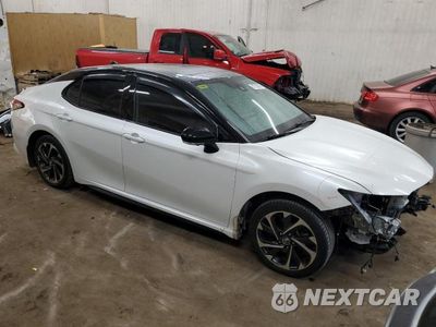 Czwarte zdjęcie samochodu z boku: 2022 TOYOTA CAMRY XSE VIN:4T1K61AK8NU065333 - miniatura