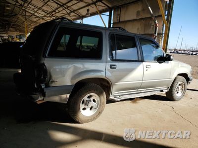 Trzecie zdjęcie samochodu z tyłu: 2001 FORD EXPLORER XLT VIN:1FMZU73E61ZA09001 - miniatura