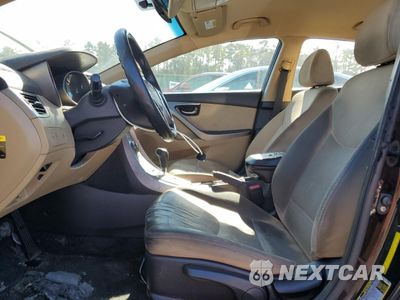 Zdjęcie 7 z 12 samochodu: 2013 HYUNDAI ELANTRA GLS VIN:KMHDH4AE6DU814157 - miniatura