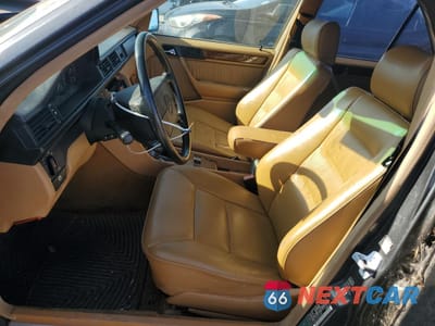 Zdjęcie 7 z 12 samochodu: 1990 MERCEDES-BENZ 300 E VIN:WDBEA30DXLB175841 - miniatura