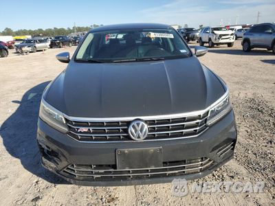 Piąte zdjęcie samochodu w środku: 2016 VOLKSWAGEN PASSAT S VIN:1VWAS7A36GC059205 - miniatura