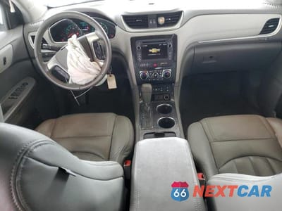 Zdjęcie 8 z 13 samochodu: 2017 CHEVROLET TRAVERSE LT VIN:1GNKRHKD7HJ140332 - miniatura