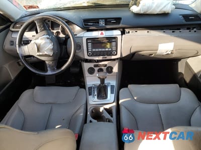 Zdjęcie 8 z 14 samochodu: 2009 VOLKSWAGEN PASSAT TURBO VIN:WVWJK73C69P022229 - miniatura