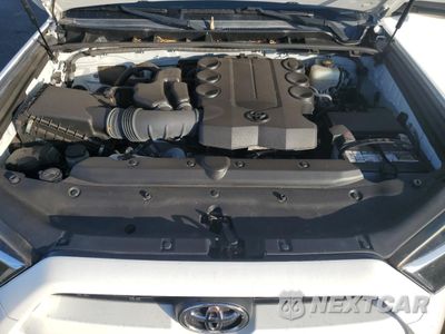 Zdjęcie 14 z 16 samochodu: 2019 TOYOTA 4RUNNER SR5 VIN:JTEBU5JR3K5625887 - miniatura