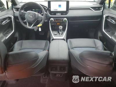 Zdjęcie 8 z 16 samochodu: 2025 TOYOTA RAV4 XSE VIN:4T3E6RFV6SU176402 - miniatura