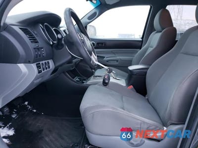 Zdjęcie 7 z 12 samochodu: 2014 TOYOTA TACOMA DOUBLE CAB VIN:3TMLU4EN3EM156728 - miniatura