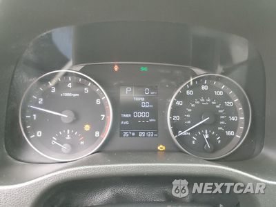 Zdjęcie 9 z 15 samochodu: 2017 HYUNDAI ELANTRA SE VIN:5NPD74LF0HH095405 - miniatura