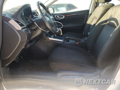 Zdjęcie 7 z 12 samochodu: 2019 NISSAN SENTRA S VIN:3N1AB7AP6KY373140 - miniatura