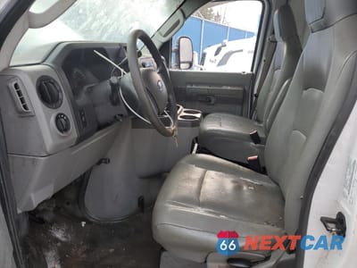 Zdjęcie 7 z 13 samochodu: 2019 FORD ECONOLINE E450 SUPER DUTY CUTAWAY VAN VIN:1FDXE4FS5KDC01125 - miniatura