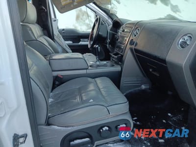 Zdjęcie 7 z 12 samochodu: 2007 LINCOLN MARK LT VIN:5LTPW18567FJ10798 - miniatura