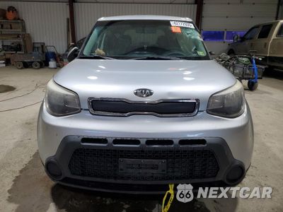 Piąte zdjęcie samochodu w środku: 2015 KIA SOUL VIN:KNDJN2A28F7767239 - miniatura