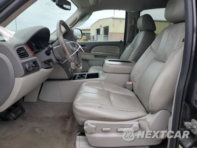 Zdjęcie 7 z 15 samochodu: 2010 GMC YUKON XL C1500 SLT VIN:1GKUCKE00AR250515 - miniatura