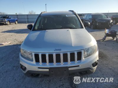 Piąte zdjęcie samochodu w środku: 2012 JEEP COMPASS LATITUDE VIN:1C4NJDEB4CD598742 - miniatura
