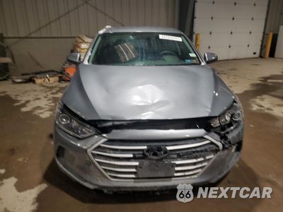 Piąte zdjęcie samochodu w środku: 2017 HYUNDAI ELANTRA SE VIN:KMHD74LF8HU430847 - miniatura