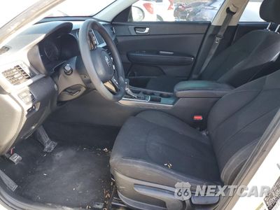 Zdjęcie 7 z 12 samochodu: 2019 KIA OPTIMA LX VIN:5XXGT4L30KG275789 - miniatura