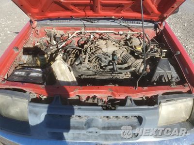 Zdjęcie 13 z 15 samochodu: 2001 NISSAN XTERRA XE VIN:5N1ED28T11C591410 - miniatura