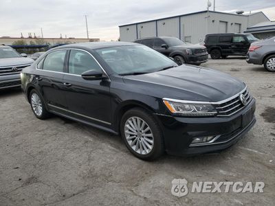 Czwarte zdjęcie samochodu z boku: 2017 VOLKSWAGEN PASSAT SE VIN:1VWBT7A3XHC022516 - miniatura