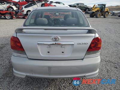 Zdjęcie 6 z 15 samochodu: 2003 TOYOTA ECHO VIN:JTDBT123830287914 - miniatura