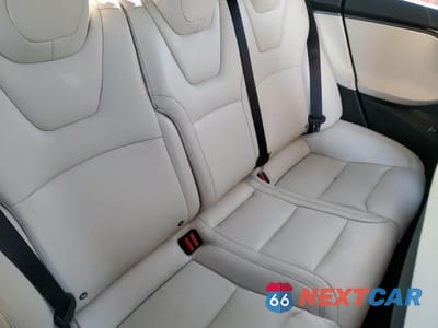Zdjęcie 10 z 12 samochodu: 2020 TESLA MODEL S VIN:5YJSA1E24LF391469 - miniatura