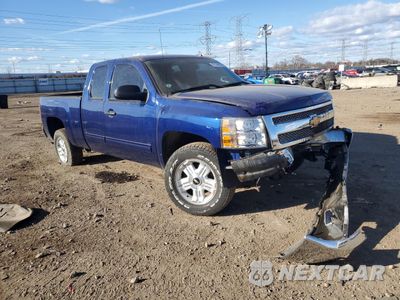 Czwarte zdjęcie samochodu z boku: 2013 CHEVROLET SILVERADO K1500 LT VIN:1GCRKSE73DZ254547 - miniatura