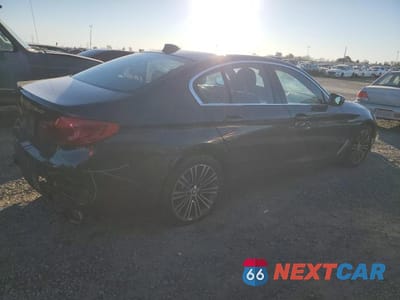 Trzecie zdjęcie samochodu z tyłu: 2019 BMW 540 XI VIN:WBAJE7C50KWW10869 - miniatura