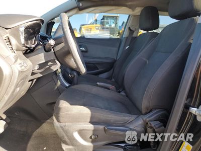 Zdjęcie 7 z 16 samochodu: 2019 CHEVROLET TRAX LS VIN:3GNCJKSB6KL339718 - miniatura