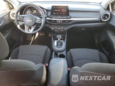 Zdjęcie 8 z 15 samochodu: 2023 KIA FORTE LX VIN:3KPF24AD7PE599834 - miniatura