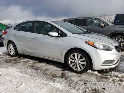Czwarte zdjęcie samochodu z boku: 2015 KIA FORTE LX VIN:KNAFX4A65F5381806 - miniatura