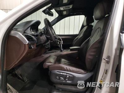 Zdjęcie 7 z 13 samochodu: 2018 BMW X5 XDRIVE35I VIN:5UXKR0C51J0X91810 - miniatura