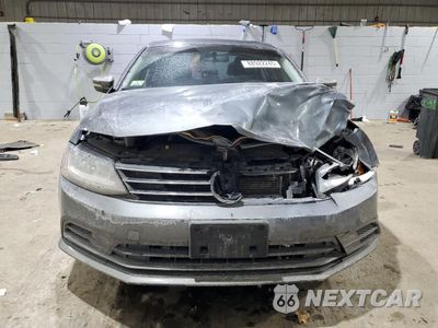 Piąte zdjęcie samochodu w środku: 2017 VOLKSWAGEN JETTA SE VIN:3VWDB7AJ3HM205927 - miniatura