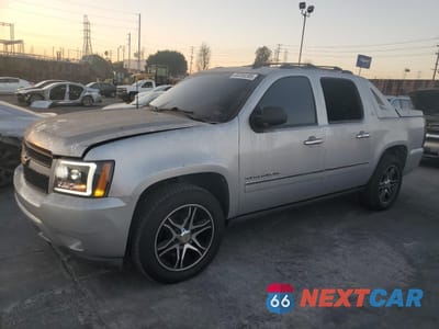 2011 CHEVROLET AVALANCHE LTZ 3GNMCGE02BG305032 - główne zdjęcie licytacji z USA - miniatura