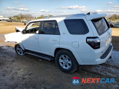 Drugie zdjęcie samochodu z przodu: 2015 TOYOTA 4RUNNER SR VIN:JTEBU5JR6F5263205 - miniatura