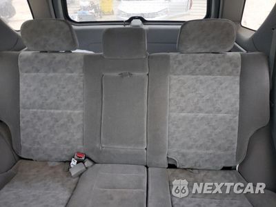 Zdjęcie 10 z 15 samochodu: 2005 KIA SORENTO EX VIN:KNDJC733155457095 - miniatura