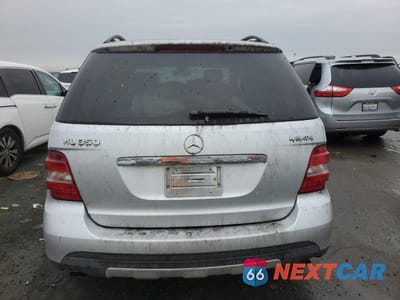 Zdjęcie 6 z 13 samochodu: 2004 MERCEDES-BENZ ML 350 VIN:4JGBB86E76A113754 - miniatura