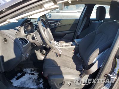Zdjęcie 7 z 12 samochodu: 2015 CHRYSLER 200 LIMITED VIN:1C3CCCAB7FN721129 - miniatura