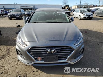Piąte zdjęcie samochodu w środku: 2019 HYUNDAI SONATA SE VIN:5NPE24AF6KH812323 - miniatura