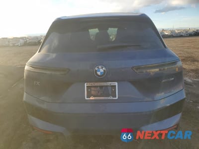 Zdjęcie 6 z 15 samochodu: 2024 BMW IX XDRIVE50 VIN:WB523CF08RCP39620 - miniatura