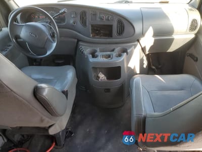 Zdjęcie 8 z 13 samochodu: 2005 FORD ECONOLINE E250 VAN VIN:1FTNE24L45HA43790 - miniatura