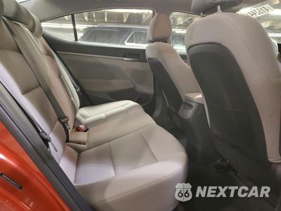 Zdjęcie 11 z 15 samochodu: 2018 HYUNDAI ELANTRA SEL VIN:5NPD84LF8JH302724 - miniatura
