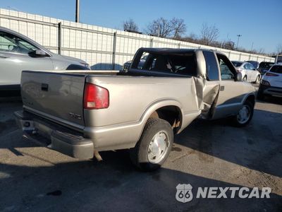 Trzecie zdjęcie samochodu z tyłu: 2003 GMC SONOMA VIN:1GTCS19X338173711 - miniatura