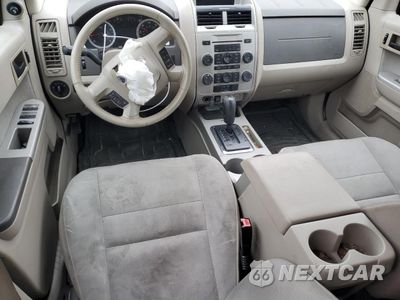 Zdjęcie 8 z 15 samochodu: 2011 FORD ESCAPE XLT VIN:1FMCU0D77BKA67352 - miniatura