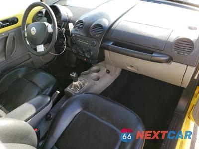 Zdjęcie 8 z 13 samochodu: 2000 VOLKSWAGEN NEW BEETLE GLS VIN:3VWCD21C4YM459396 - miniatura