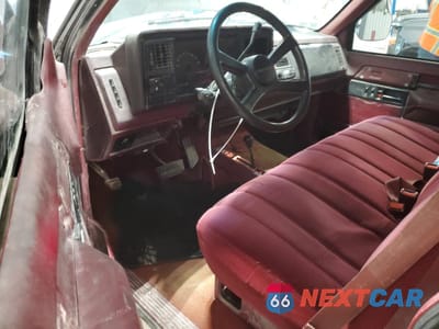 Zdjęcie 8 z 14 samochodu: 1988 CHEVROLET GMT-400 K2500 VIN:1GCFK24K7JZ202486 - miniatura