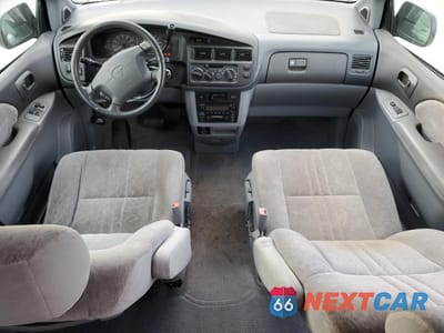 Zdjęcie 8 z 13 samochodu: 2000 TOYOTA SIENNA LE VIN:4T3ZF13C2YU277578 - miniatura
