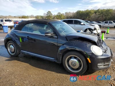 Czwarte zdjęcie samochodu z boku: 2015 VOLKSWAGEN BEETLE 1.8T VIN:3VW517AT7FM823578 - miniatura