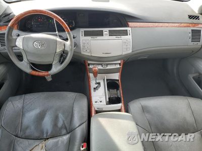 Zdjęcie 8 z 12 samochodu: 2005 TOYOTA AVALON XL VIN:4T1BK36B35U004035 - miniatura