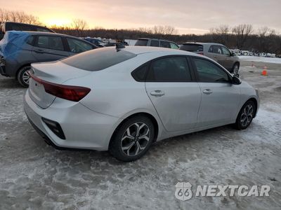Trzecie zdjęcie samochodu z tyłu: 2020 KIA FORTE FE VIN:3KPF24AD1LE260531 - miniatura