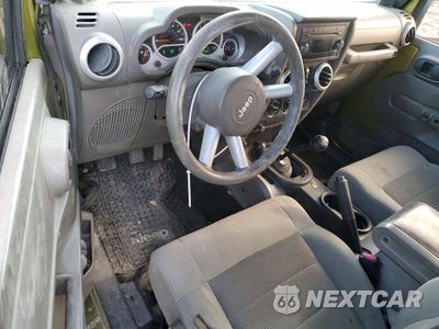 Zdjęcie 8 z 15 samochodu: 2008 JEEP WRANGLER UNLIMITED SAHARA VIN:1J4GA59198L505768 - miniatura