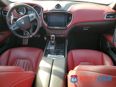 Zdjęcie 8 z 12 samochodu: 2018 MASERATI GHIBLI S VIN:ZAM57YTL6J1270914 - miniatura